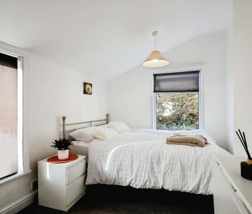 4 bedroom terraced house to rent - Photo 1