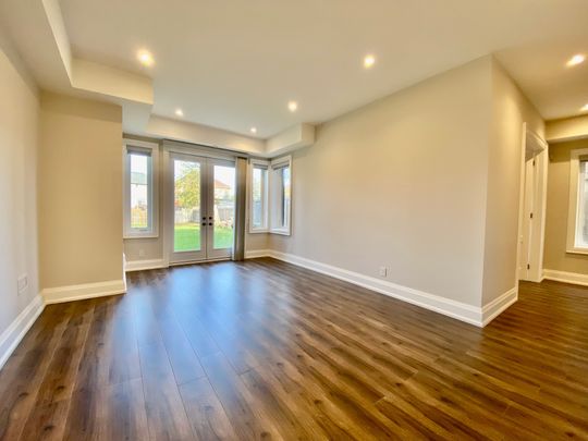 For Lease - 36 Elm Grove Avenue, Richmond Hill, Ontario - Photo 1