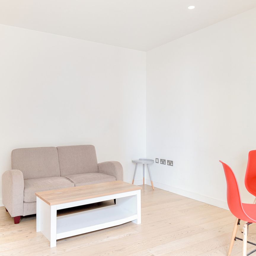 1 Pilot Walk, SE10, London - Photo 1