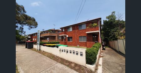 Conveniently Located One Bedroom Apartment - Photo 5