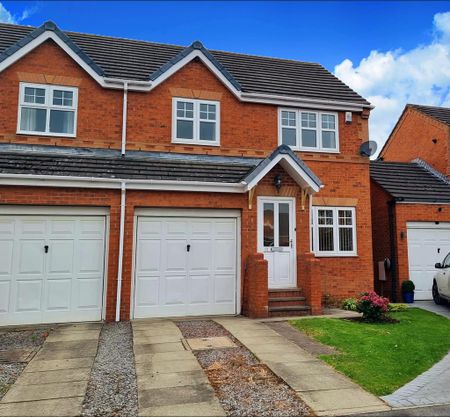 3 bedroom semi-detached house to rent - Photo 3