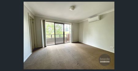 Ideal Family Home - Photo 5