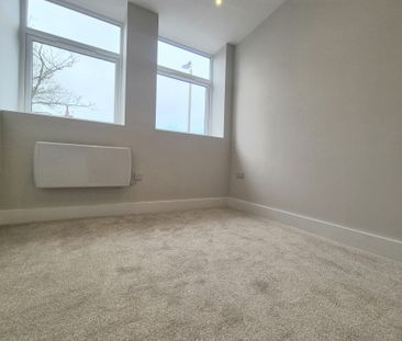 Spring Hall Lane, Halifax - Photo 6