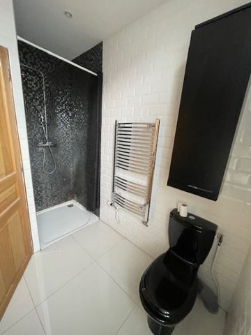 MAISON DEUX CHAMBRES EN CENTRE VILLE EN PARFAIT ETAT - Photo 2