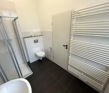 Renovierte 2-Zimmer-Wohnung mit neuer Einbauküche - Foto 6