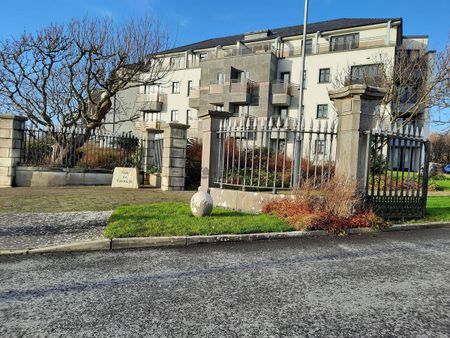 Apartment to rent in Galway, Salthill - Photo 2