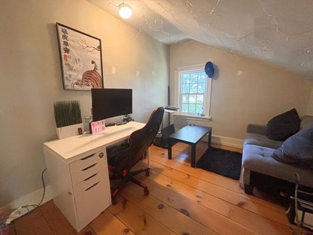 $3,499 / 5 br / 2 ba / 6899 Forestell rd - Photo 5