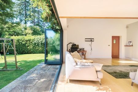 5 bedroom detached house to rent - Photo 5