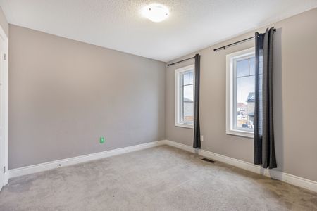 For Lease - 1340 Lormel Gate, Innisfil, Ontario - Photo 3