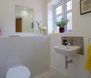 3 bedroom terraced house to rent - Photo 5