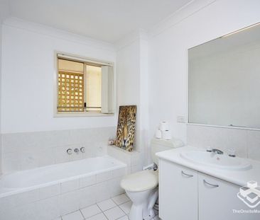 Spacious & Convenient - Photo 5