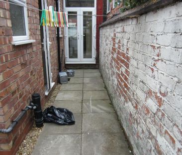 2 bedroom terraced house to rent - Photo 6
