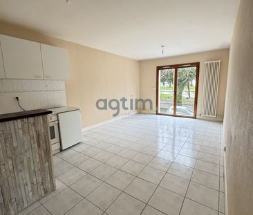 Location Appartement 2 pièces 47m² LA ROCHE SUR YON 85000 - Photo 3