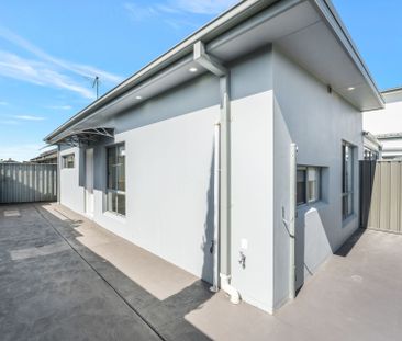 Two Bedroom Granny Flat!! - Photo 3