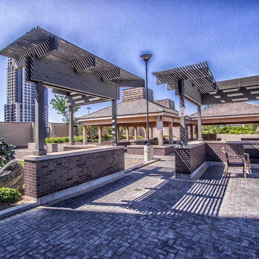 For Lease - 9 Valhalla Inn Road Unit# 1511, Toronto, Ontario - Photo 1
