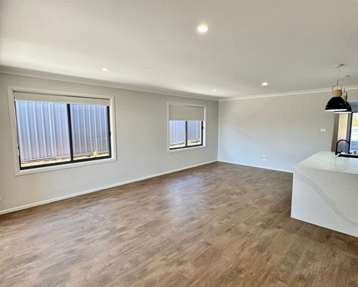 FAMILY HOME WITH TOP QUALITY FINISHES - Photo 1