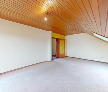 IMMOPARTNER - 3-ZIMMER-DACHGESCHOSSWOHNUNG MIT BALKON UND GARAGE - Photo 4