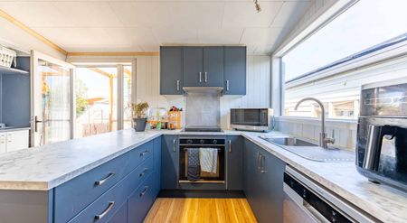 Be in for Christmas - Photo 5