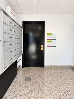 For Lease - 227 Sterling Road Unit# 213, Toronto, Ontario - Photo 1