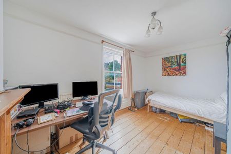 2 bedroom terraced house to rent - Photo 4