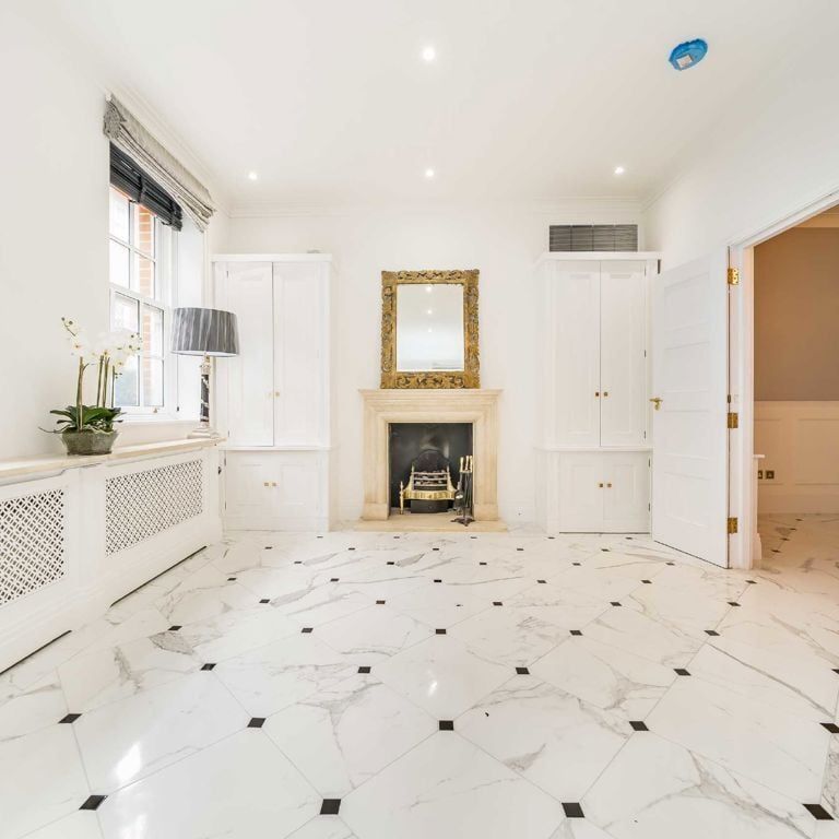 Hertford Street, Mayfair, W1J - Photo 1