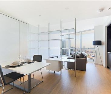 Studio flat to let in Charrington Tower, London E14 - Photo 3