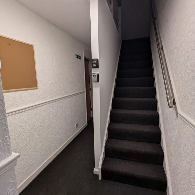 5 bedroom house to rent - Photo 1