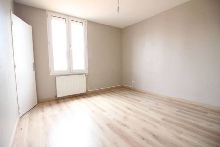 Appartement 4 pièces à louer St Étienne - 42000 / Réf: 8 - Photo 2