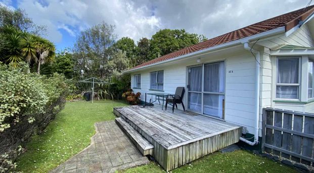 Cozy Cottage in Onerahi - Photo 1