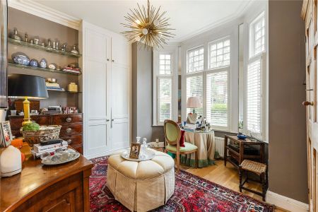 Albert Bridge Road, London, SW11 flat to rent - Photo 2