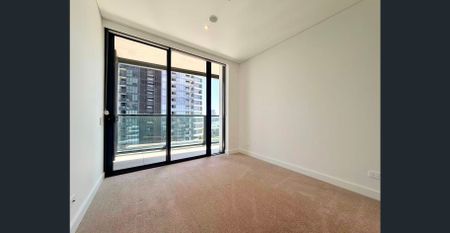 2 Bedroom Executive Apartment in Rhodes Central - Photo 3