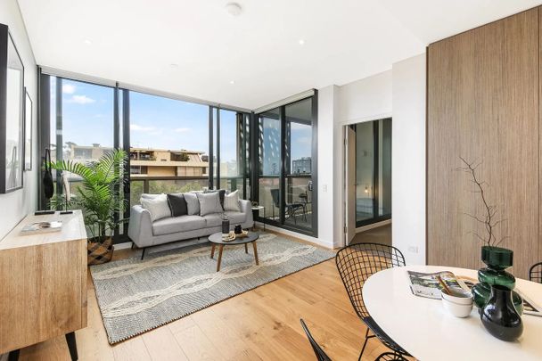 611/225 Pacific Highway, North Sydney - Photo 1