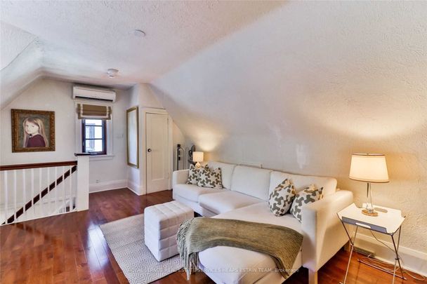 For Lease - 45 Cameron Crescent, Toronto, Ontario - Photo 1