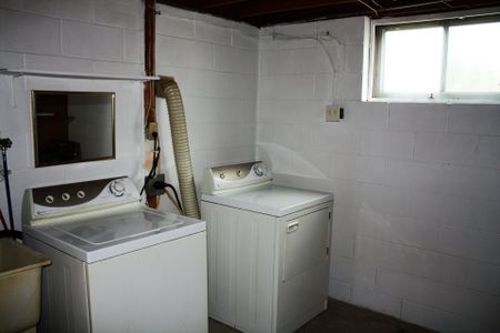 For Lease - 69 Adair Avenue, Hamilton, Ontario - Photo 4