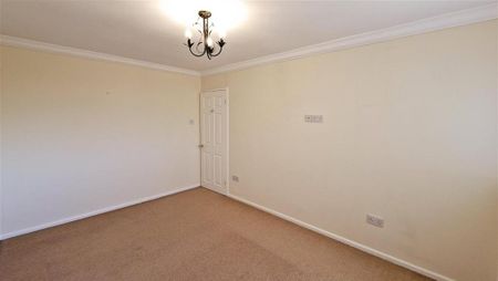 3 bedroom detached house to rent - Photo 5