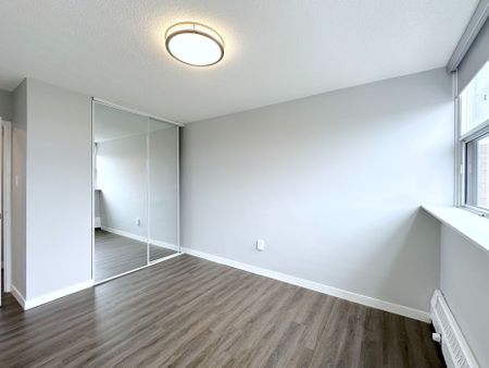 For Lease - 2575 Danforth Avenue Unit# 517, Toronto, Ontario - Photo 2