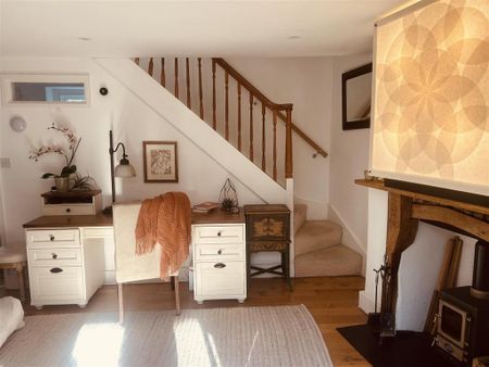 1 bedroom terraced house to rent - Photo 2