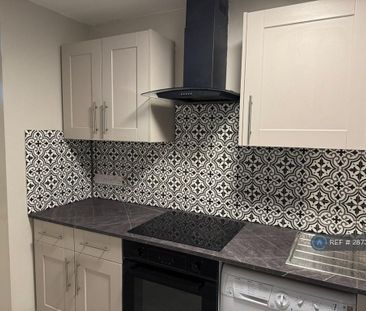 1 bedroom flat to rent - Photo 6