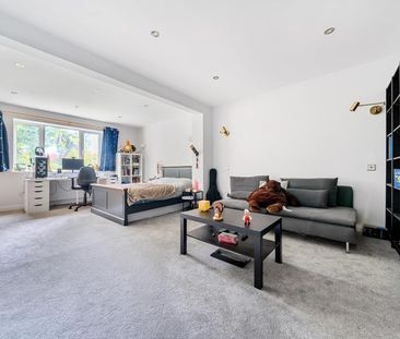 5 bedroom terraced house to rent - Photo 4