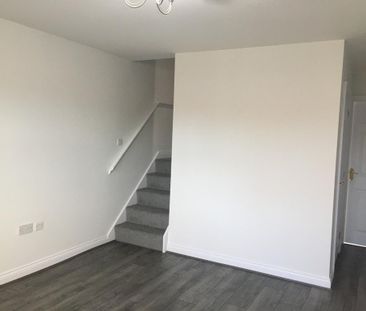 2 bedroom semi-detached house to rent - Photo 6