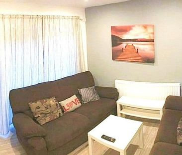 7 bedroom detached house to rent - Photo 1