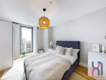 2 bedroom flat to rent - Photo 4