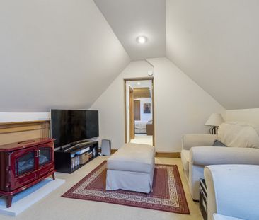 1 bed Maisonette To Let - Photo 1