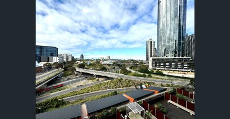 Roomy Radiant Retreat with Uninterrupted Views - Photo 3