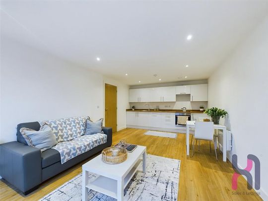1 bedroom flat to rent - Photo 1