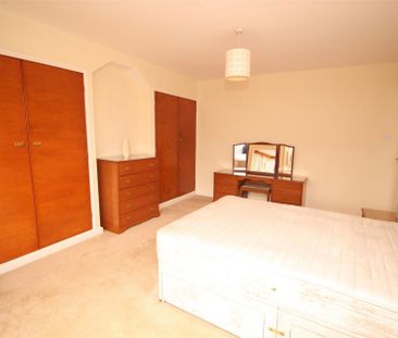 3 bedroom Semi-detached house to rent in Newlands Avenue, Gosforth,... - Photo 2