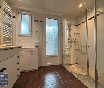 Location Maison 6 pièces 147m² ST NAZAIRE 44600 - Photo 3