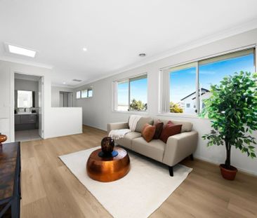 10 Grosset Way, Point Cook VIC - Photo 1