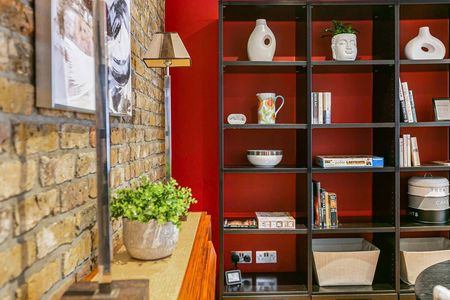 Craven Road - Photo 2