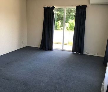 Charming 3BR Home with Garden & Deck! - Photo 5